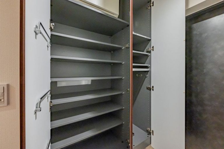 玄関 シューズボックス