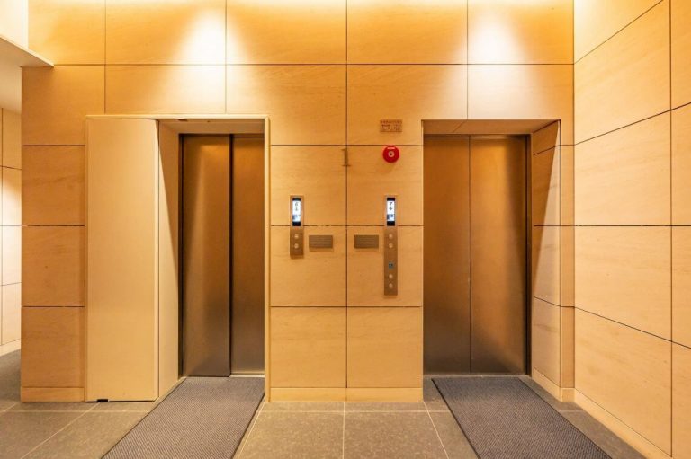エレベーターホール