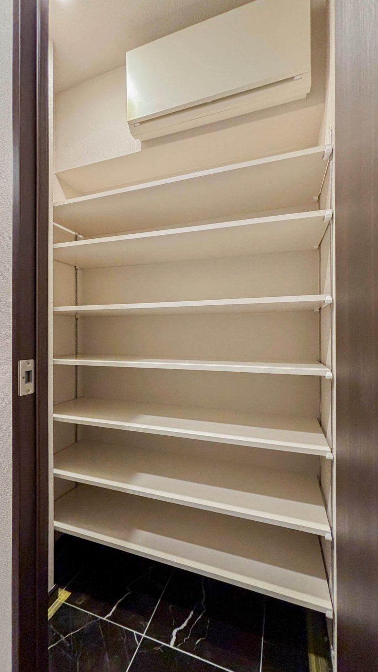 SIC（シューズインクローゼット）