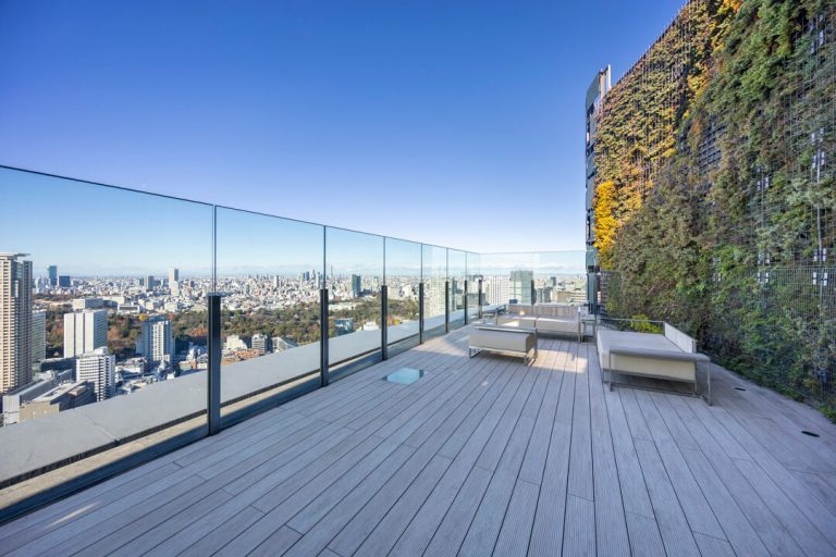 スカイラウンジ（44階）