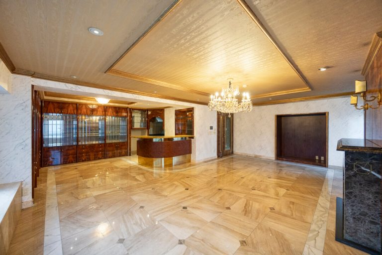 赤坂　サウナ付き！180㎡超えのクラシカルな邸宅