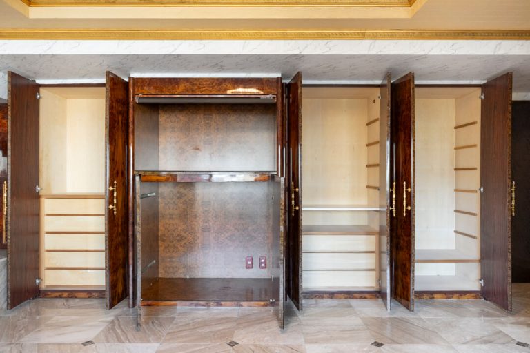 洋室1 クローゼット