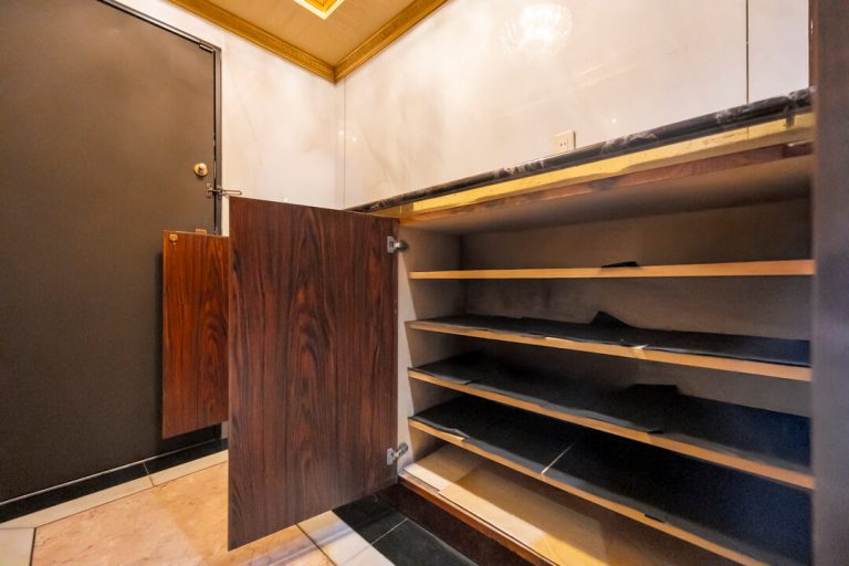 玄関 シューズボックス