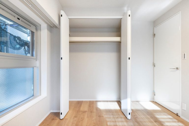 洋室2 クローゼット