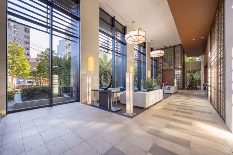 エントランスホール