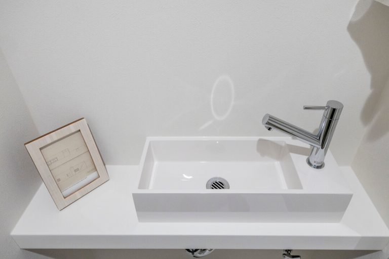 トイレ 手洗い器付