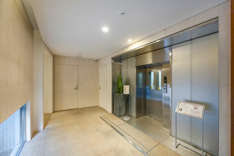 エレベーターホール