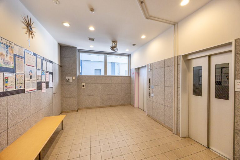 エレベーターホール