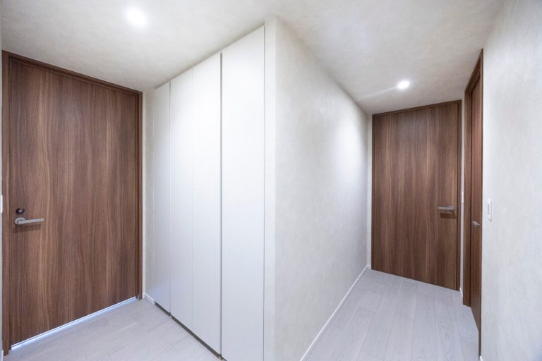 廊下（居室側）