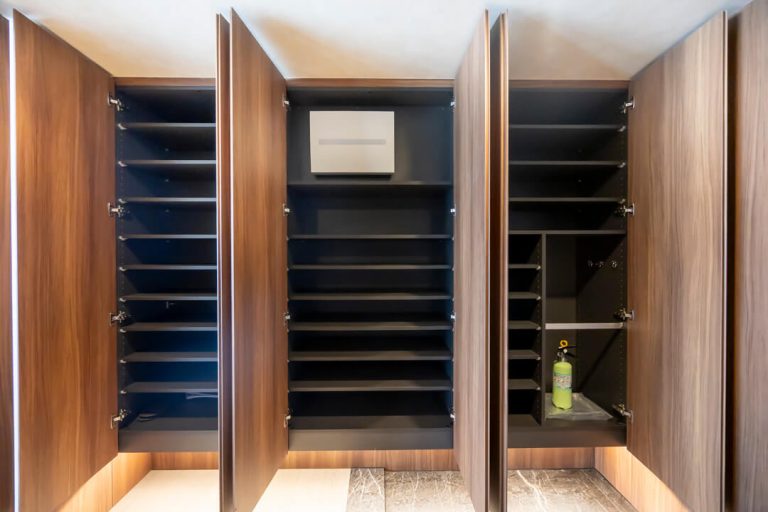 玄関 シューズボックス