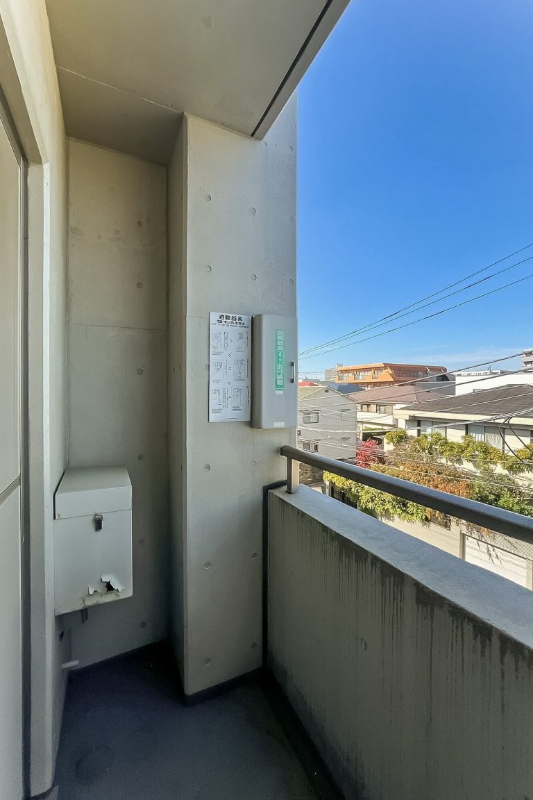 バルコニー（洋室B側）