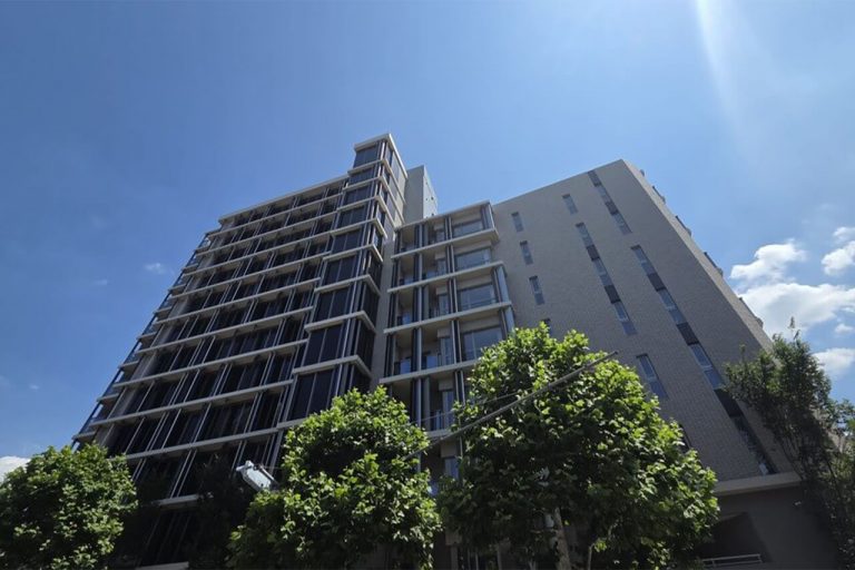 パークシティ高田馬場　2025年竣工、共用設備充実の大規模マンション