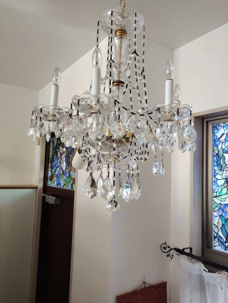 玄関 シャンデリア