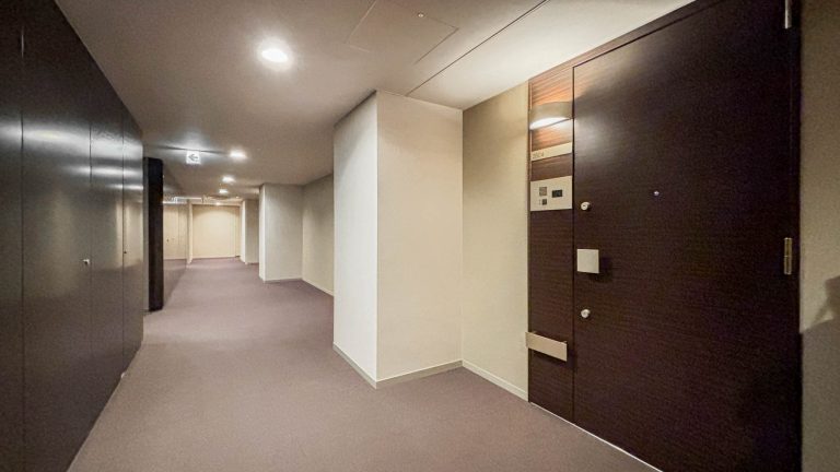 共用廊下（内廊下設計）