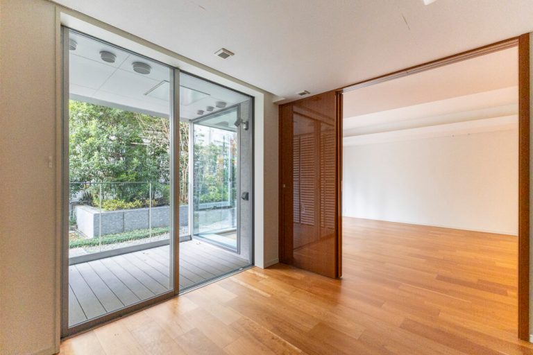 洋室2、リビングダイニング