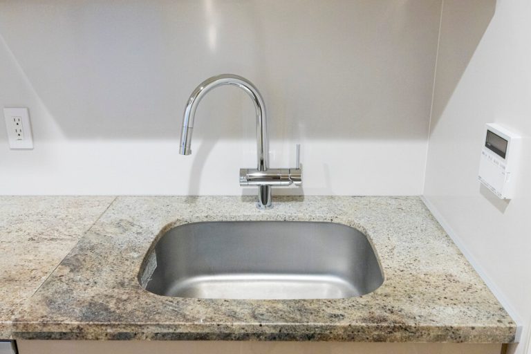 キッチン シンク