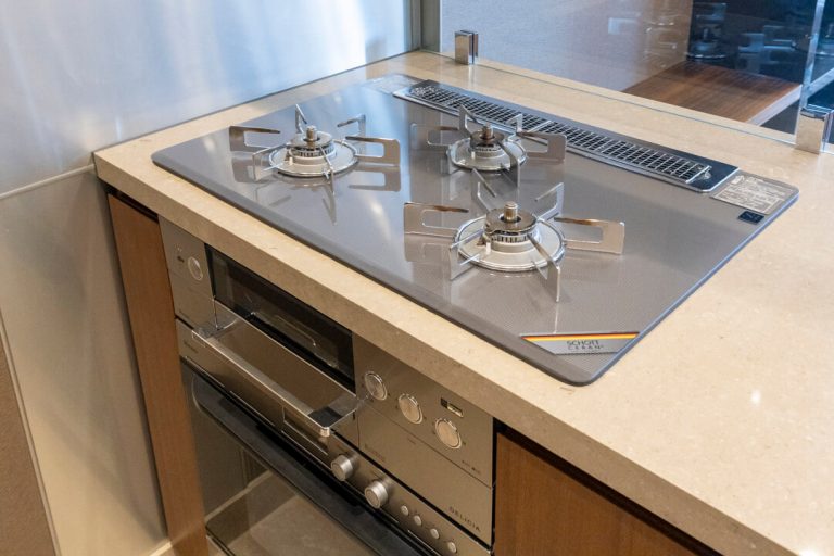 キッチン 3口ガスコンロ