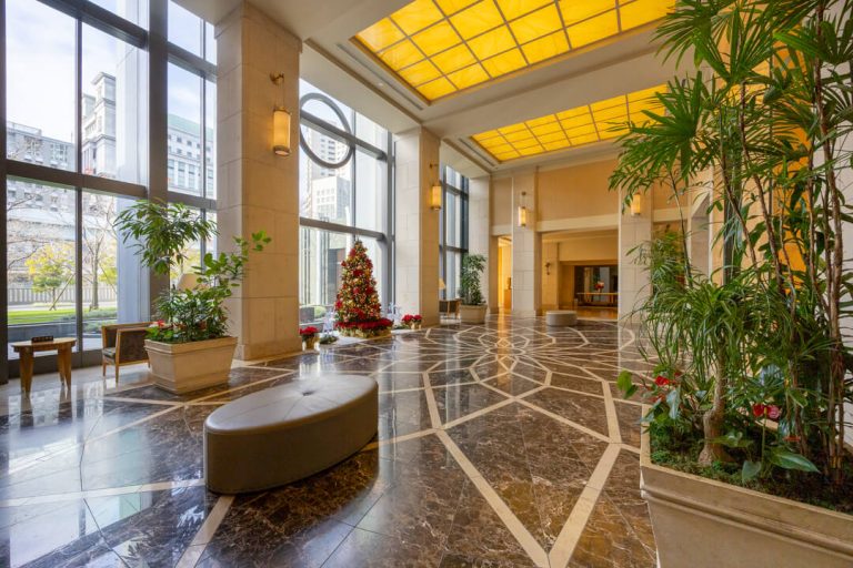 エントランスホール