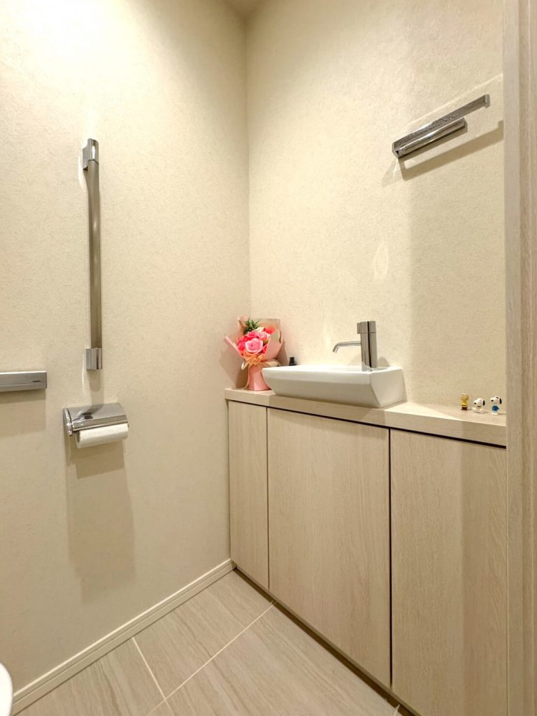 トイレ 手洗いカウンター