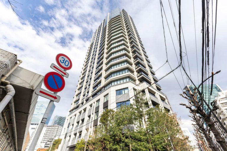 プラウドタワー渋谷　渋谷の利便と、静穏な上質を享受する住まい