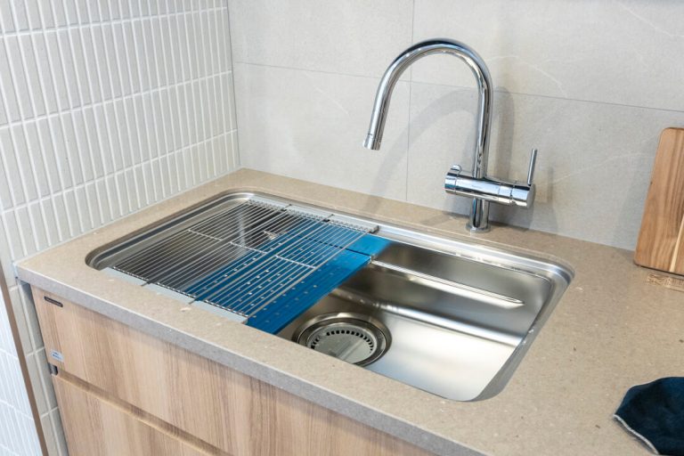 キッチン シンク