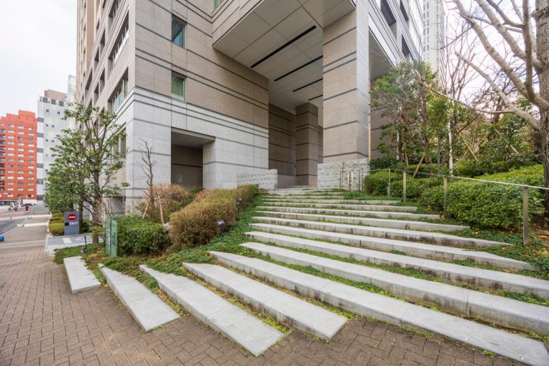 マンション敷地