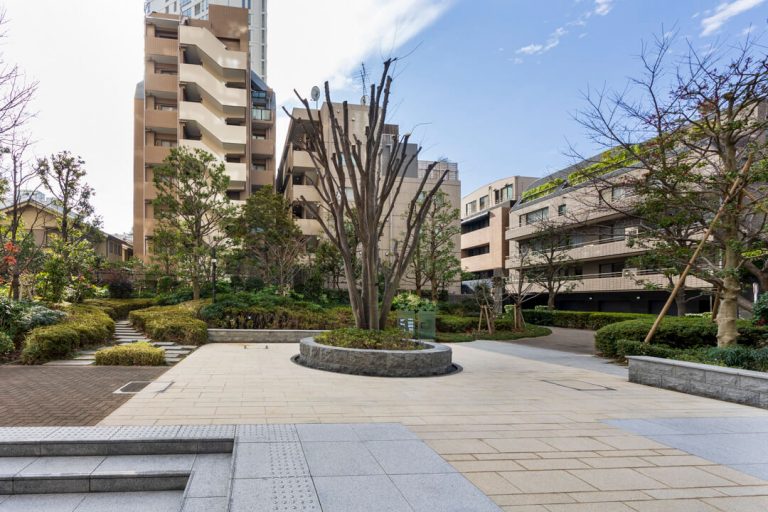 マンション敷地