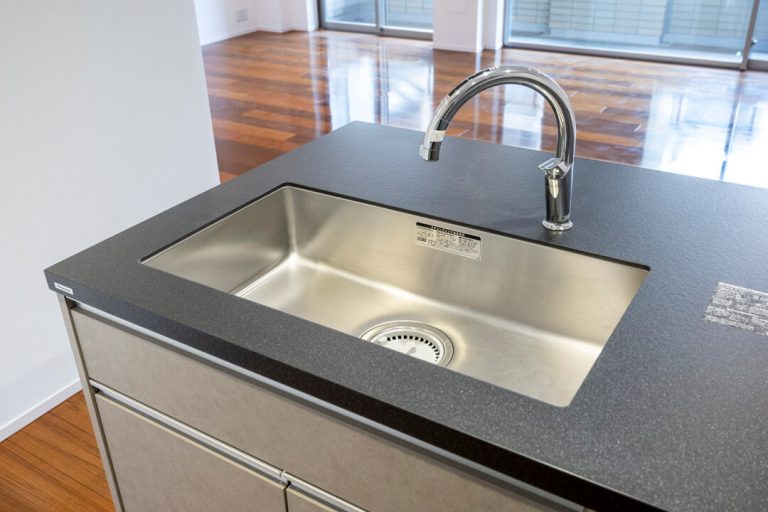 キッチン シンク