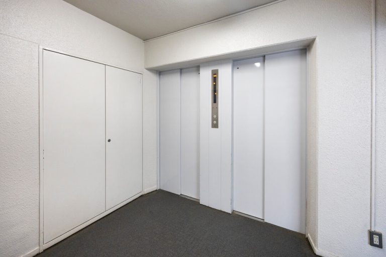 エレベーターホール