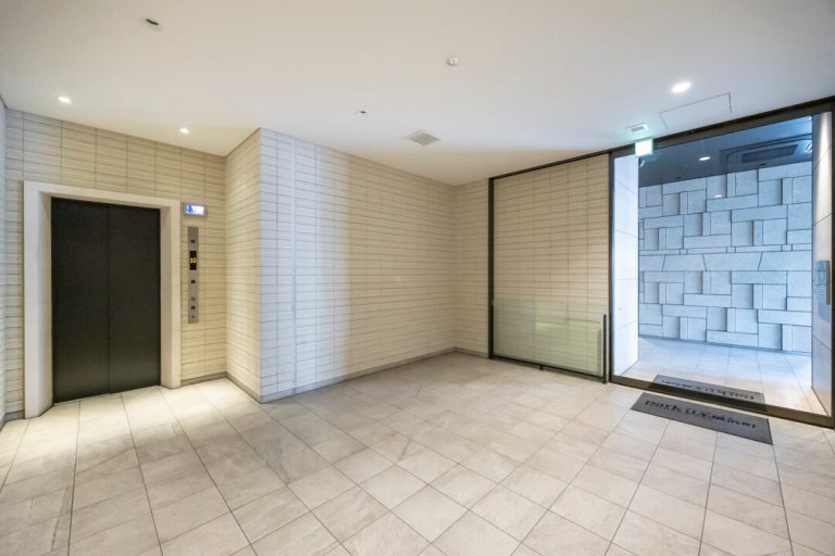 エントランスホール