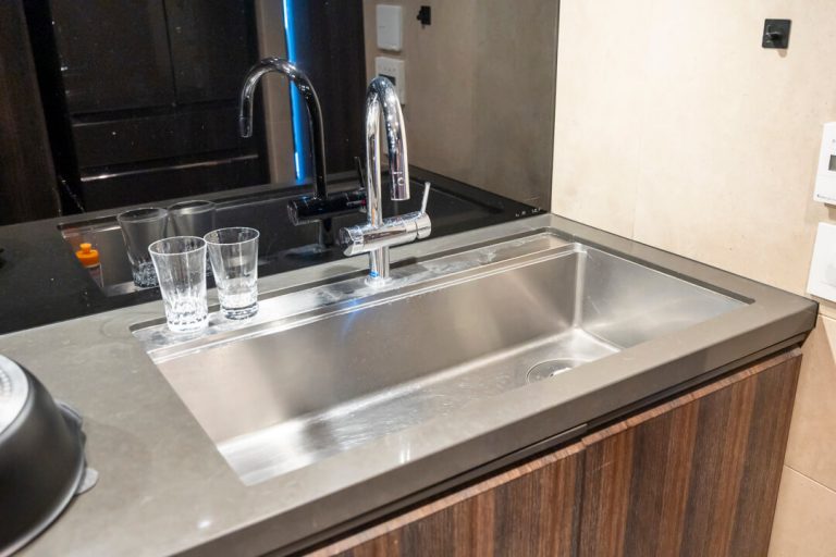 キッチン シンク