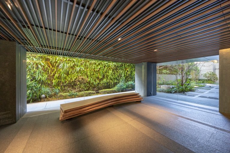 エントランスホール