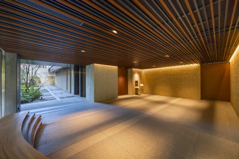 エントランスホール