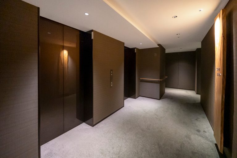 エレベーターホール（25F）