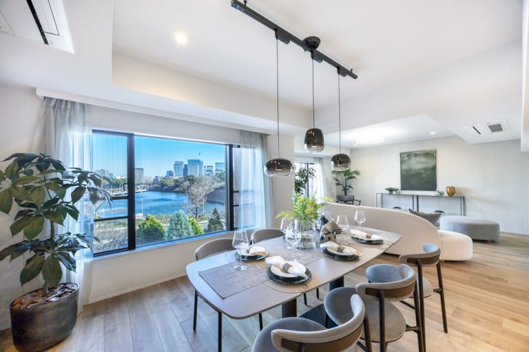 半蔵門　千鳥ヶ淵の水と緑を借景にする、一番町133㎡超の私邸