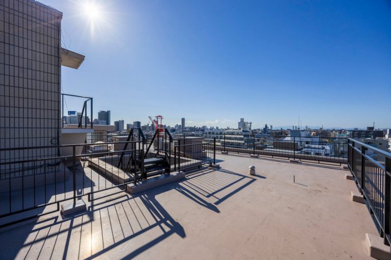 ルーフトップバルコニー