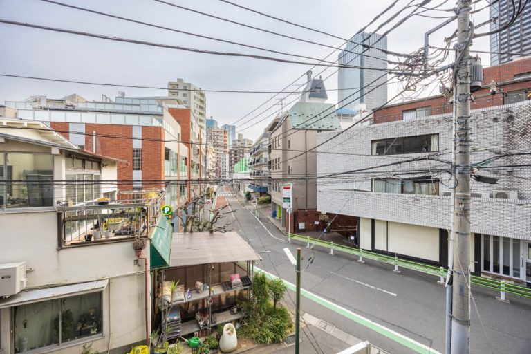 バルコニー眺望（東側）