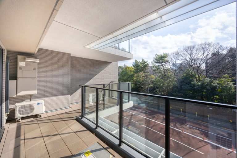 テラスバルコニー