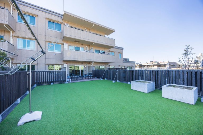 ルーフバルコニー