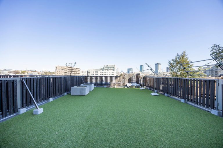 ルーフバルコニー