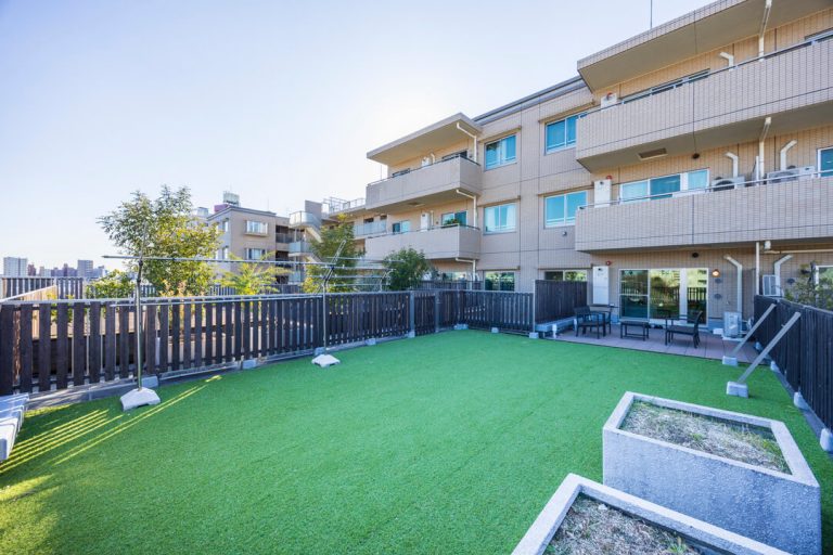 ルーフバルコニー