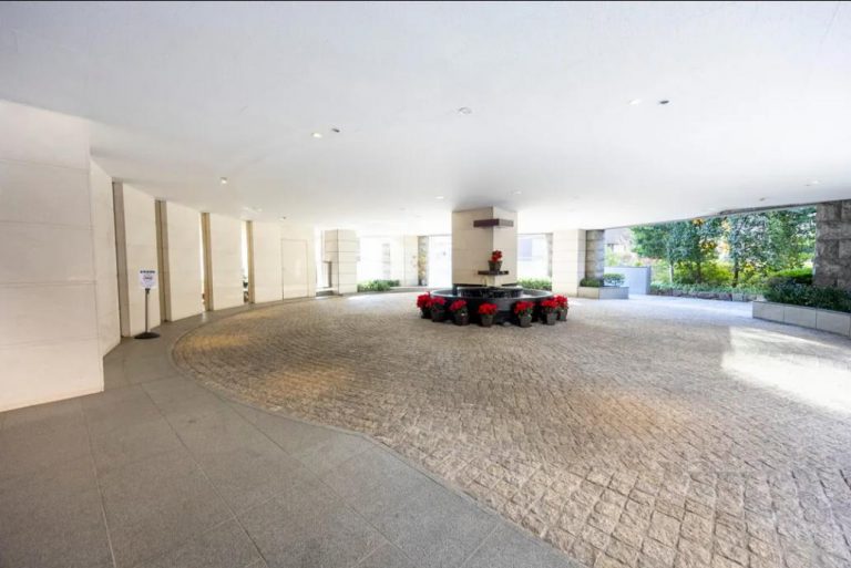 レセプションポーチ