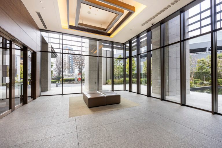 エントランスホール