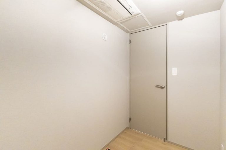 サービスルーム