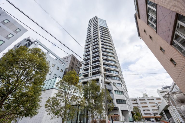 プラウドタワー渋谷　進化する渋谷の中心で、眺望と快適性を享受する新築未入居の3LDK