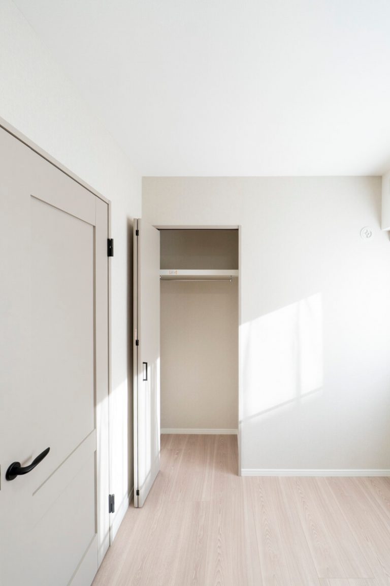 洋室（約4.9帖）クローゼット