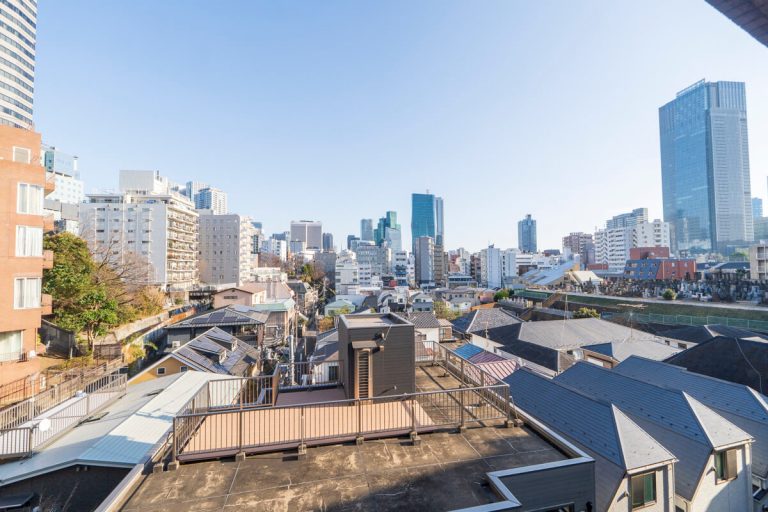 洋室（約11.0帖）バルコニー眺望