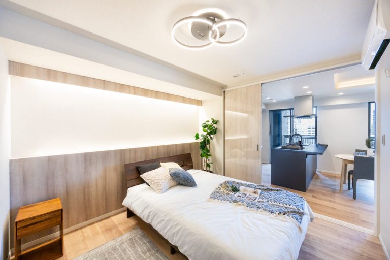 洋室、リビングダイニング