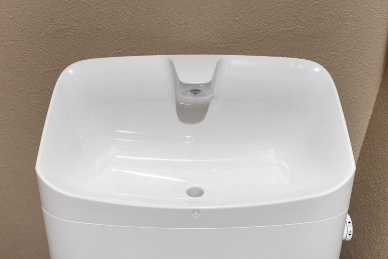 トイレ 手洗いタンク