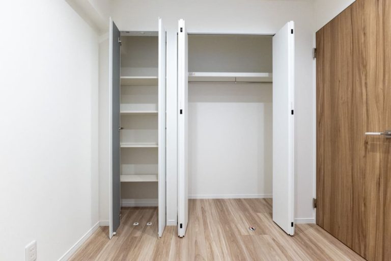 洋室2 可動棚、クローゼット